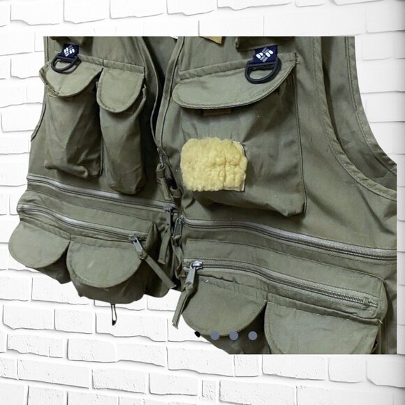 Vintage Columbia Sportswear Green Utility Vest – Timeless Outdoor Style!  Med - Picture 4 of 9
